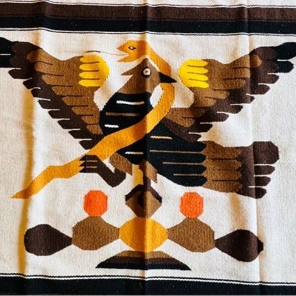 1930-40s Aztec Mexica Native Tenochtitlan Hand Woven Wool Rug 81” X 49” - Picture 4 of 6